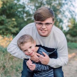 Meet your Posher, Brandon